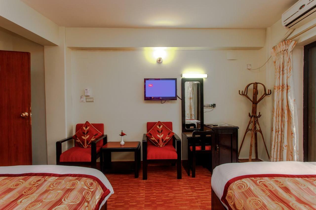פוקהרה Hotel Peace Plaza מראה חיצוני תמונה