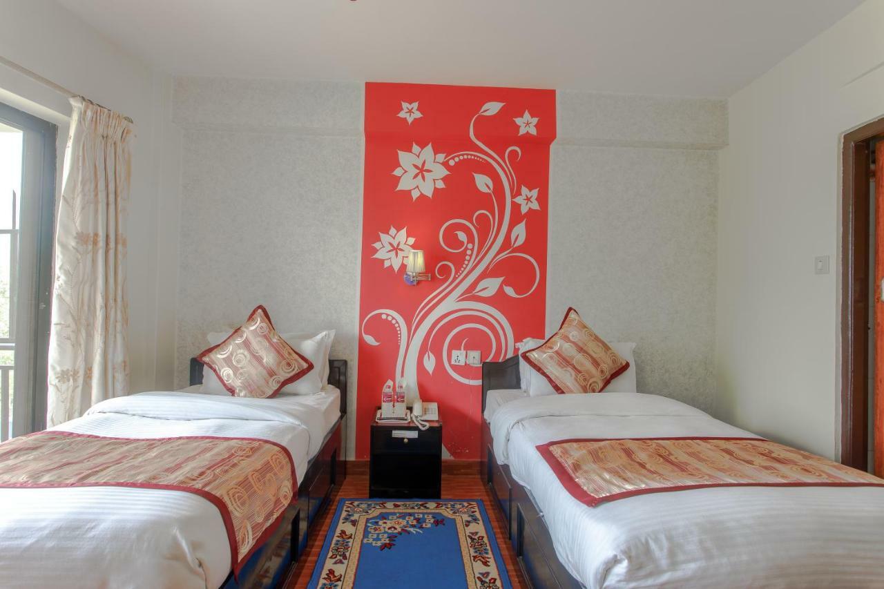 פוקהרה Hotel Peace Plaza מראה חיצוני תמונה