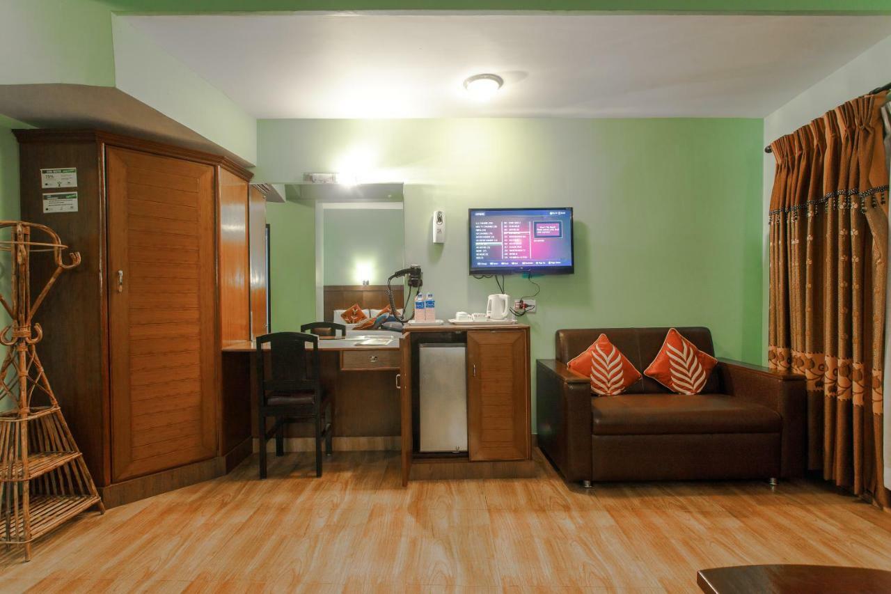 פוקהרה Hotel Peace Plaza מראה חיצוני תמונה