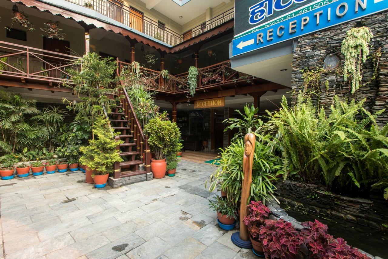 פוקהרה Hotel Peace Plaza מראה חיצוני תמונה