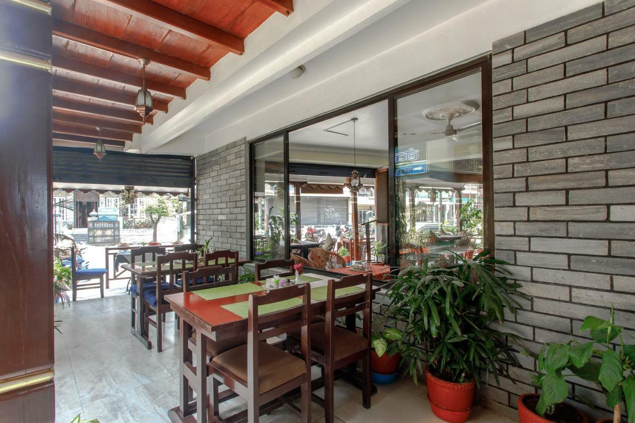 פוקהרה Hotel Peace Plaza מראה חיצוני תמונה
