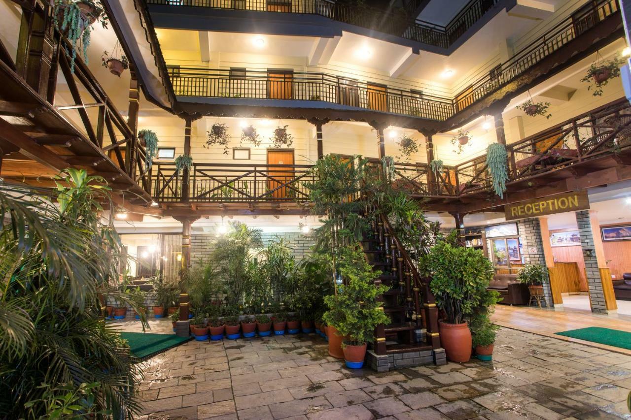 פוקהרה Hotel Peace Plaza מראה חיצוני תמונה