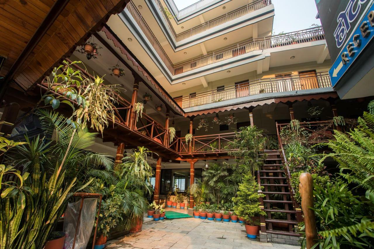 פוקהרה Hotel Peace Plaza מראה חיצוני תמונה