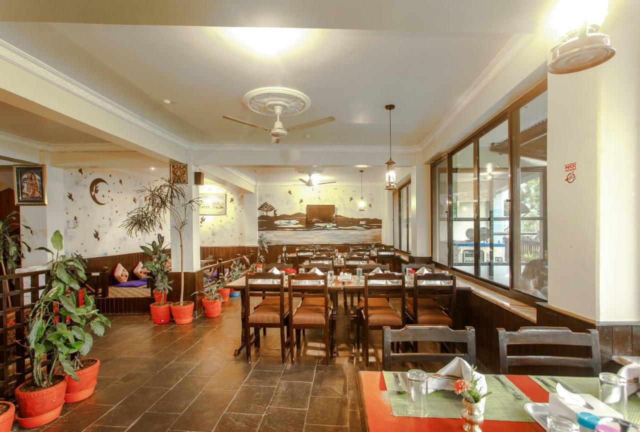 פוקהרה Hotel Peace Plaza מראה חיצוני תמונה
